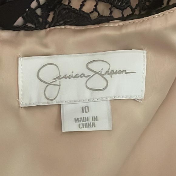 Jessica Simpson NWOT Black Lace w/ Nude Lining Cap Sleeves Women’s Dress Size 10 - Picture 12 of 13